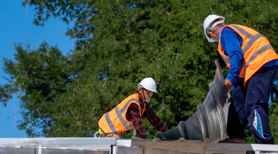 Professional residential roofers in Linwood, MA